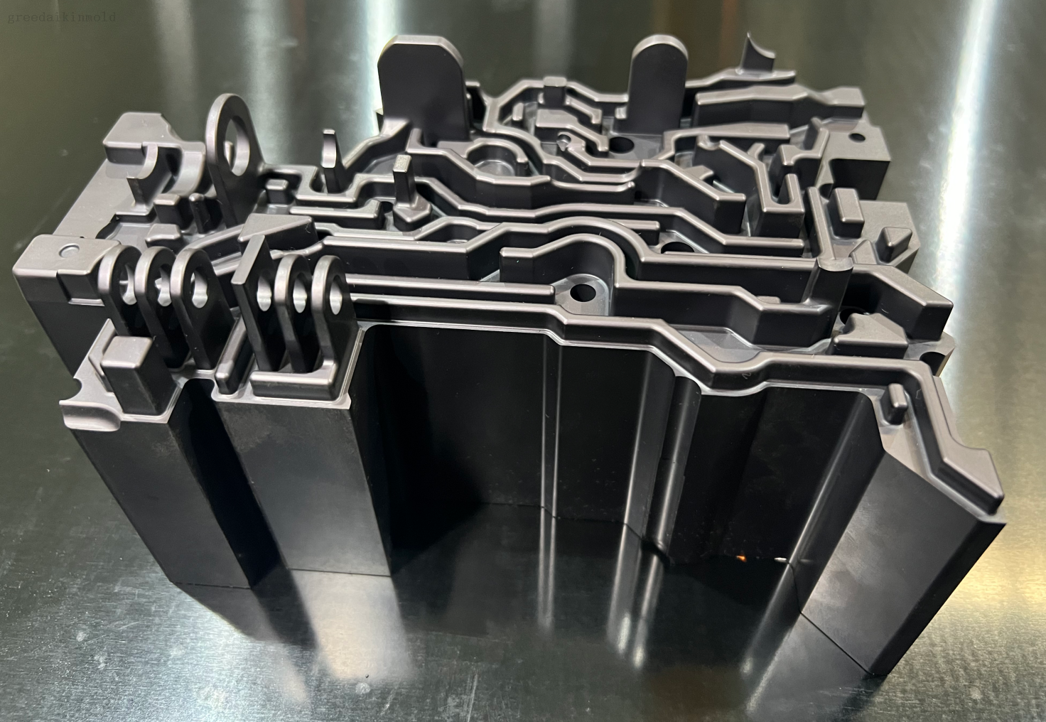 แทรกแม่พิมพ์ยานยนต์